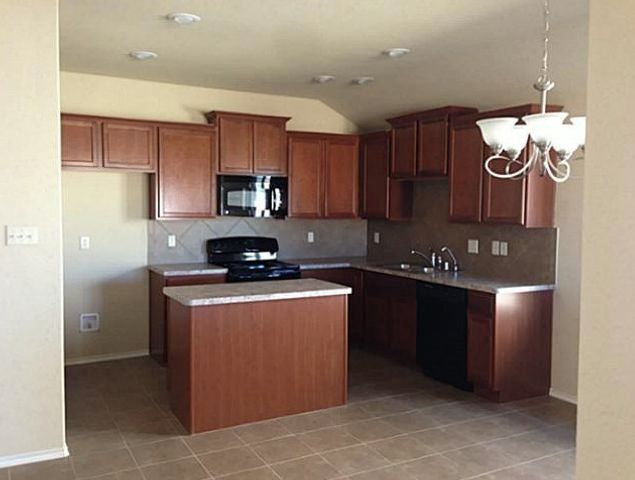 1012 Meadow Green Court, Princeton, TX 75407