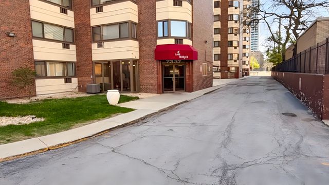 7337 S South Shore Drive 612, Chicago, IL 60649