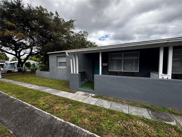 2034 Taylor St, Hollywood, FL 33020