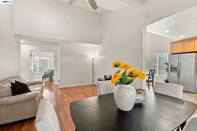 643 Sutton Ct, Walnut Creek, CA 94598