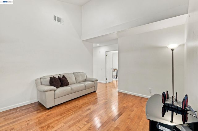 643 Sutton Ct, Walnut Creek, CA 94598