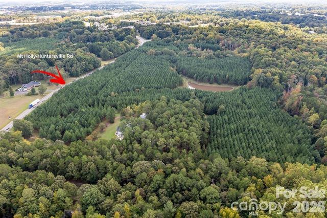 11001 Mount Holly Huntersville Road, Huntersville, NC 28078