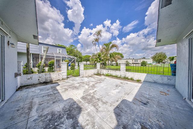 12037 Basin Street N, Wellington, FL 33414
