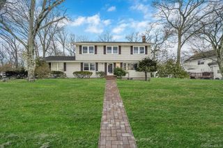62 Howard Street, Patchogue, NY 11772