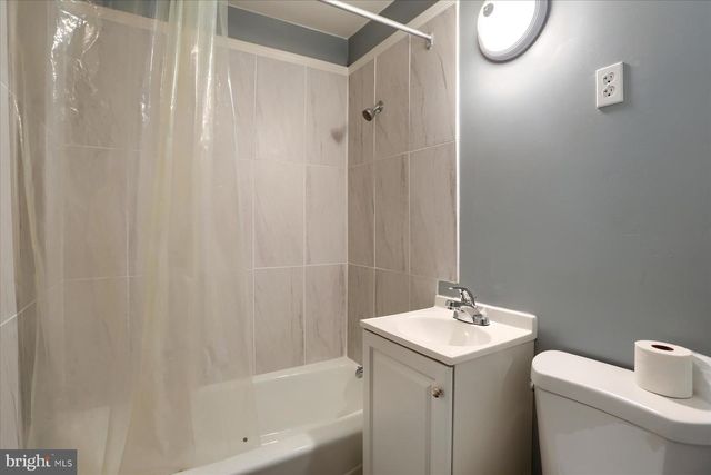 205 WEST AVE, Harrisburg, PA 17109