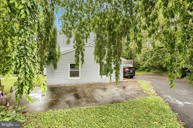 205 WEST AVE, Harrisburg, PA 17109