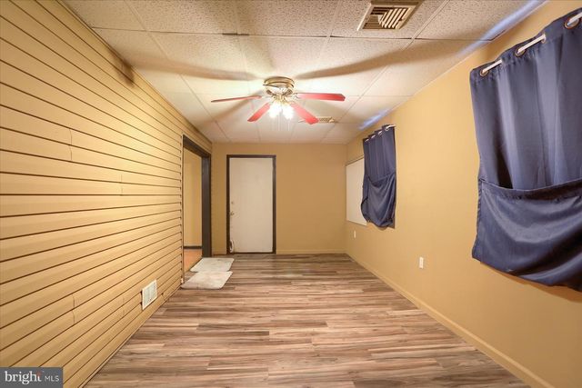 205 WEST AVE, Harrisburg, PA 17109