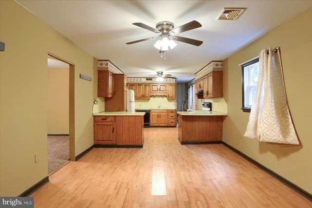 205 WEST AVE, Harrisburg, PA 17109