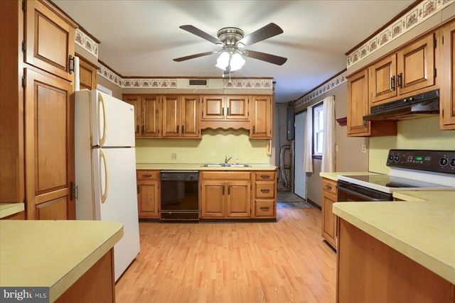 205 WEST AVE, Harrisburg, PA 17109
