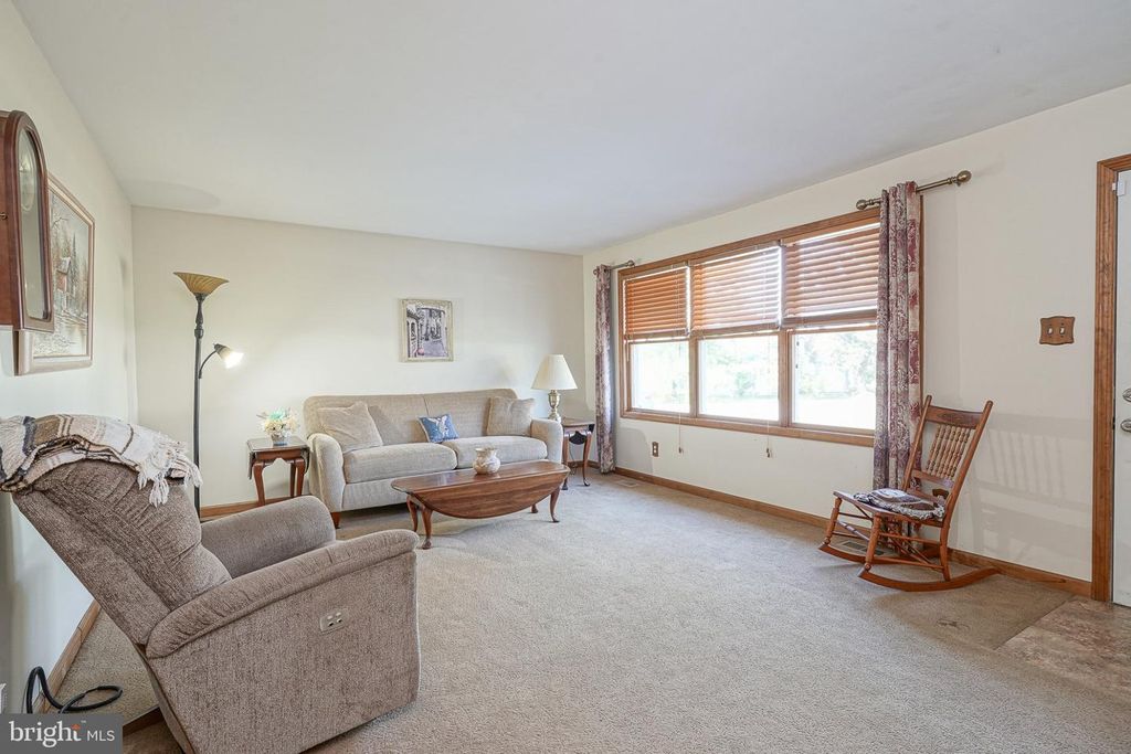 652 JUDY AVE, FRANKLINVILLE, NJ 08322 — photo 3
