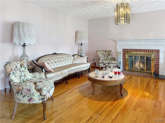 119 Longwood Drive, Dewitt, NY 13057