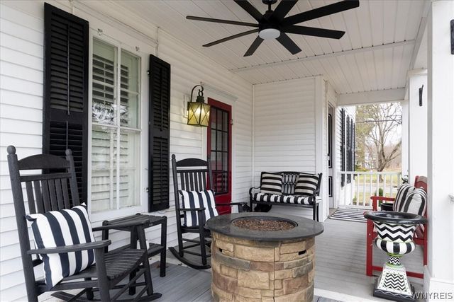 139 Maple Rd, Aurora, NY 14052