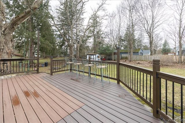 139 Maple Rd, Aurora, NY 14052