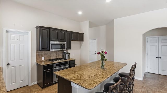 5622 Jay Thrush Drive, Richmond, TX 77407