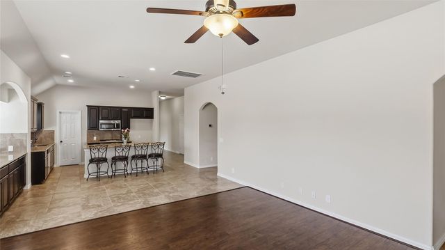 5622 Jay Thrush Drive, Richmond, TX 77407