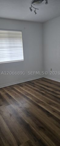 17370 NW 69th Ct 305, Hialeah, FL 33015