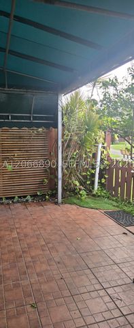 17370 NW 69th Ct 305, Hialeah, FL 33015