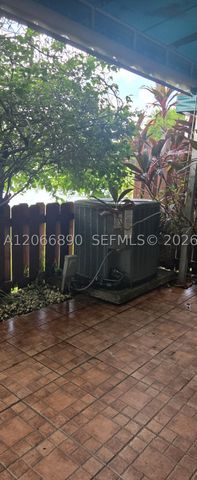17370 NW 69th Ct 305, Hialeah, FL 33015