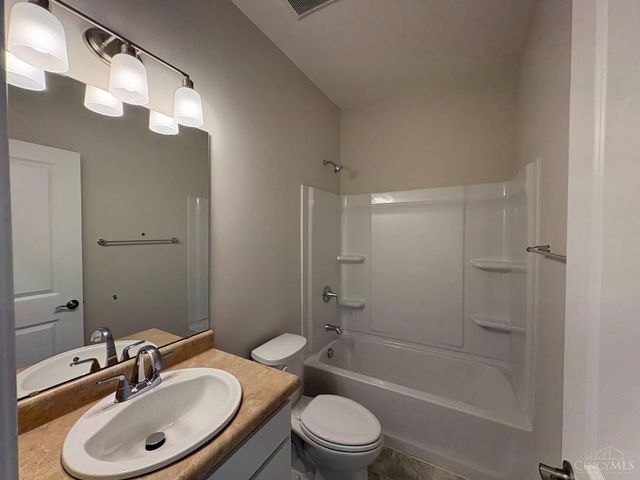 815 W Arlington Street, Trenton, OH 45067