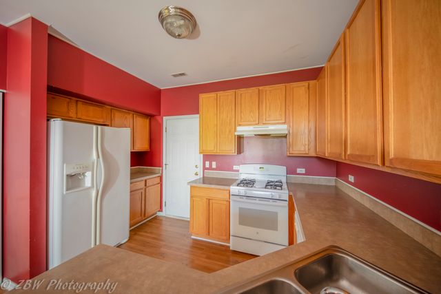 2400 Sunrise Court 2400, Aurora, IL 60503