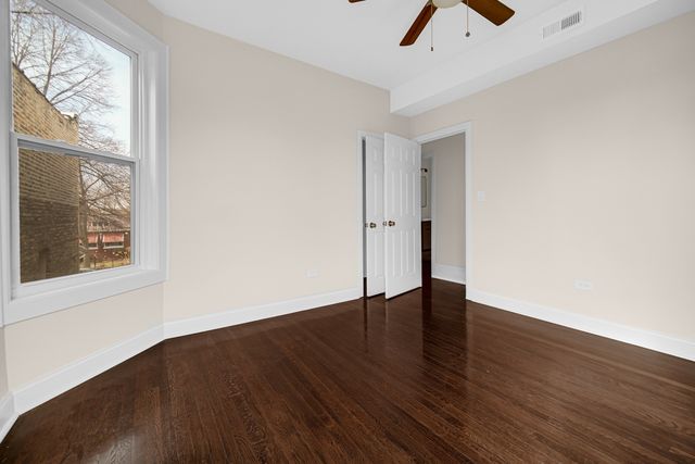 7011 S Prairie Avenue 2, Chicago, IL 60637