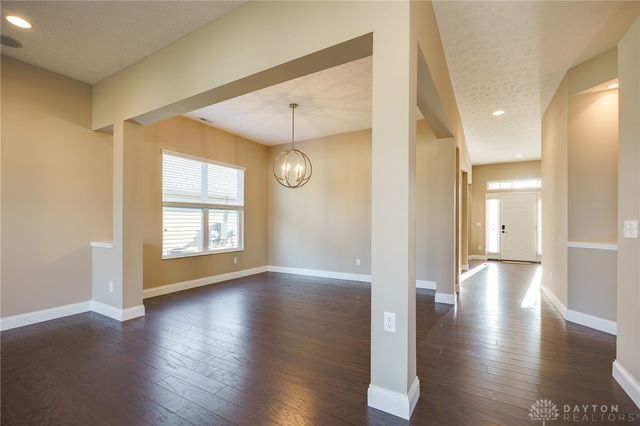 476 Carrick Drive, Dayton, OH 45458