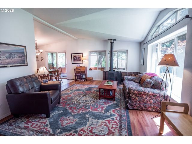 28285 SPENCER CREEK Rd, Eugene, OR 97405