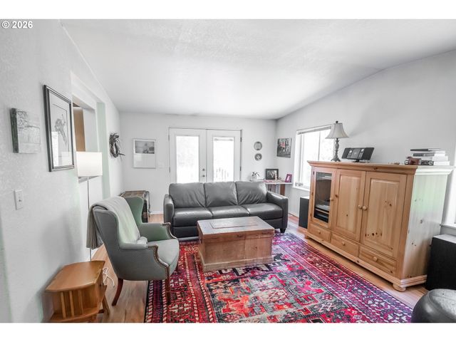 28285 SPENCER CREEK Rd, Eugene, OR 97405