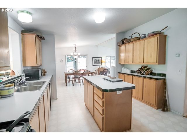 28285 SPENCER CREEK Rd, Eugene, OR 97405