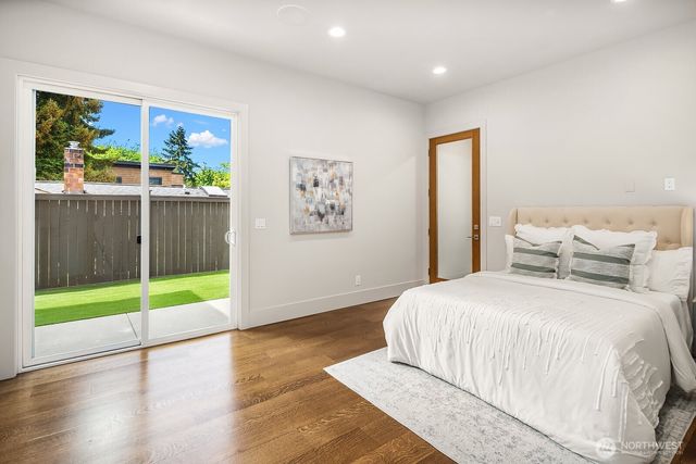 107 6th Street S, Kirkland, WA 98033