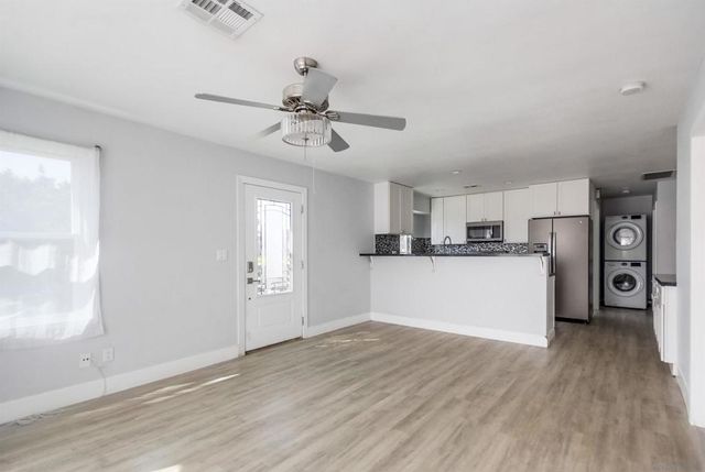 28 Edenvale Ave, La Mesa, CA 91941