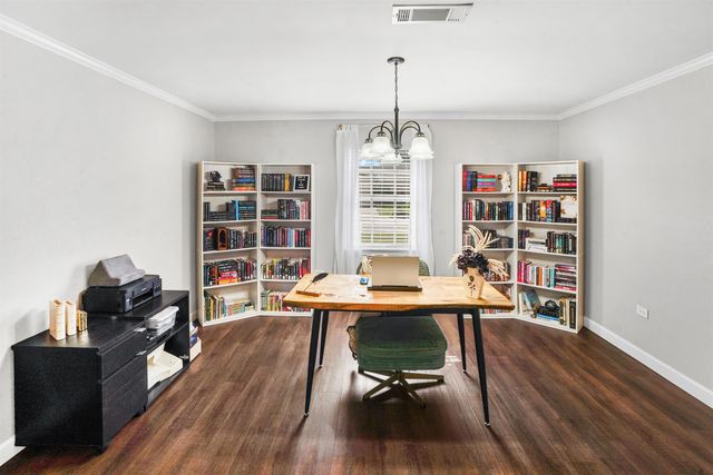 1402 Levee Drive, Houma, LA 70360