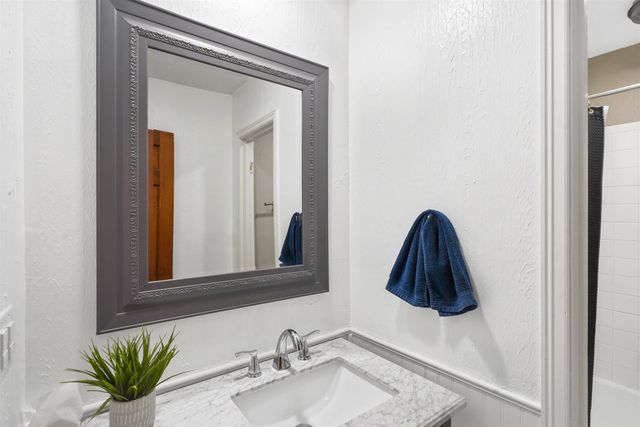 1402 Levee Drive, Houma, LA 70360