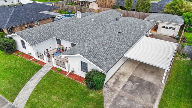 1402 Levee Drive, Houma, LA 70360