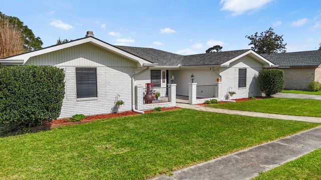 1402 Levee Drive, Houma, LA 70360