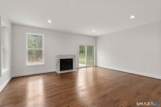 21 Angela Lane, Willington, CT 06279
