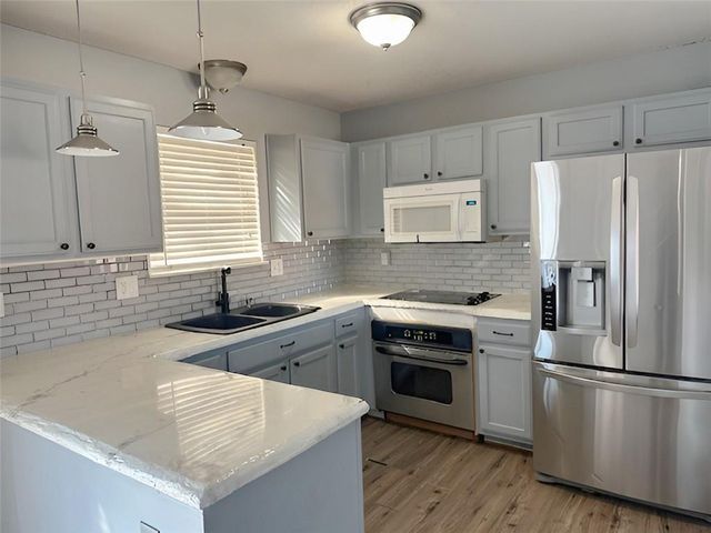 32593 W 172ND Terrace, Gardner, KS 66030