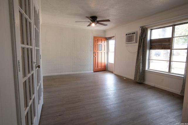 122 Osage, San Antonio, TX 78207