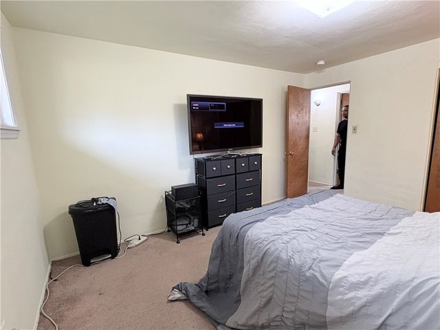 562 Firethorne Dr, Monroeville, PA 15146