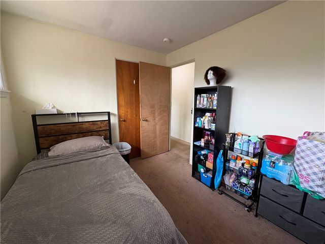 562 Firethorne Dr, Monroeville, PA 15146