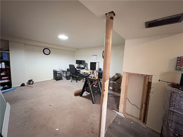 562 Firethorne Dr, Monroeville, PA 15146