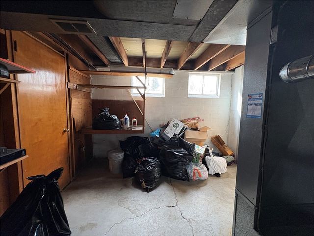 562 Firethorne Dr, Monroeville, PA 15146