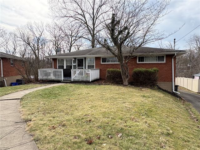 562 Firethorne Dr, Monroeville, PA 15146
