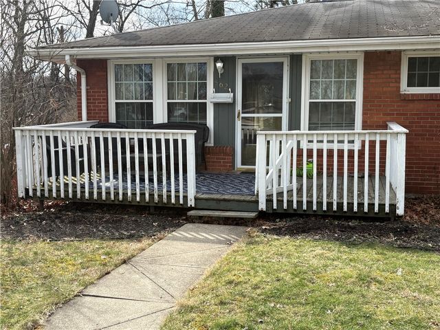 562 Firethorne Dr, Monroeville, PA 15146