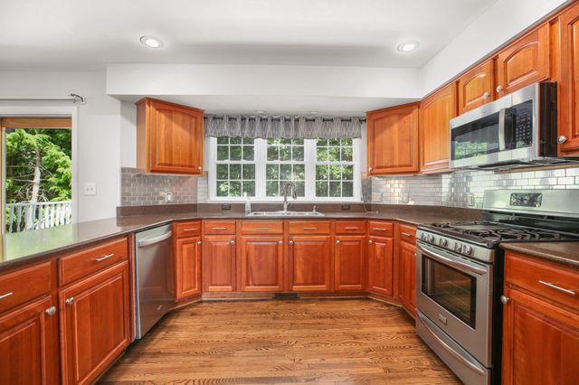 10205 N HAMPTON LN, Fredericksburg, VA 22408