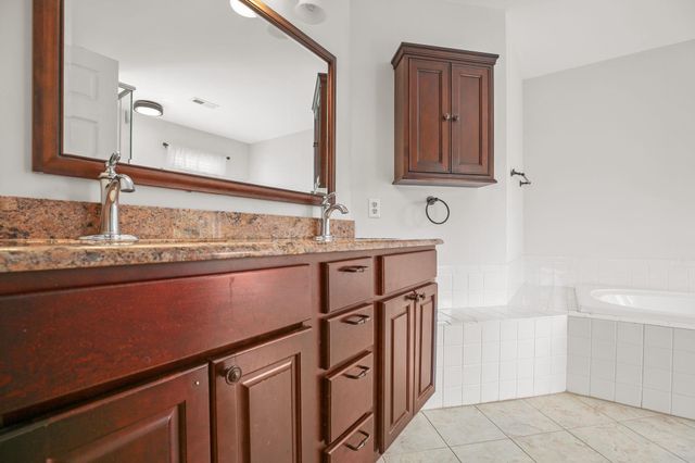 10205 N HAMPTON LN, Fredericksburg, VA 22408