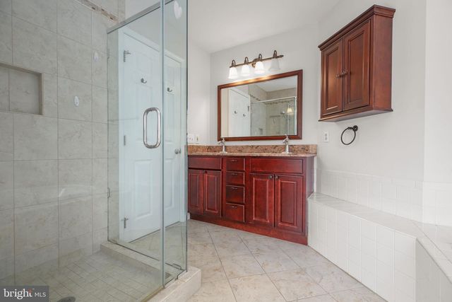 10205 N HAMPTON LN, Fredericksburg, VA 22408