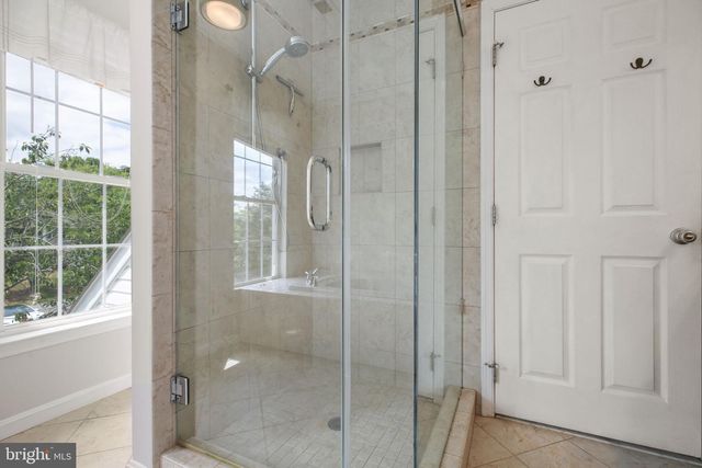10205 N HAMPTON LN, Fredericksburg, VA 22408