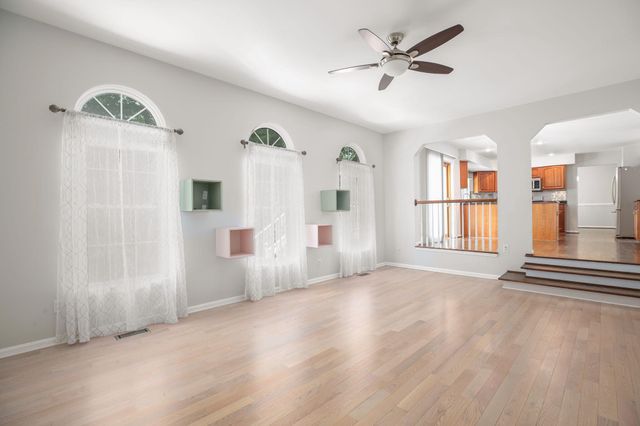 10205 N HAMPTON LN, Fredericksburg, VA 22408