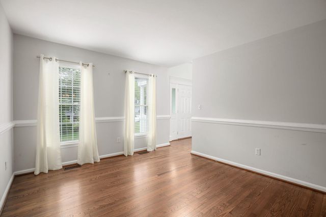 10205 N HAMPTON LN, Fredericksburg, VA 22408